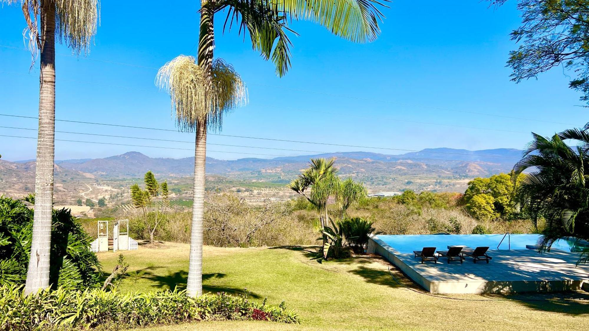 Loerieroep Estate - Mountainview Selfcatering Accommodation Nelspruit نيلسبروت المظهر الخارجي الصورة